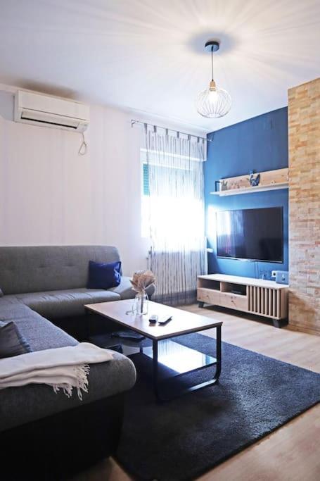 Apartment Tori *