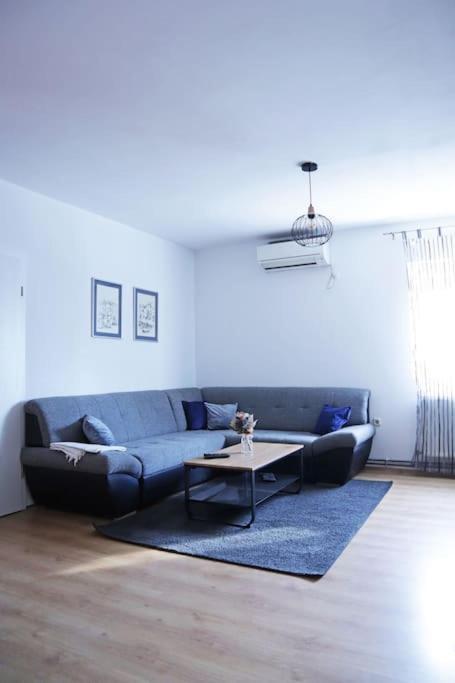 Apartment Tori *